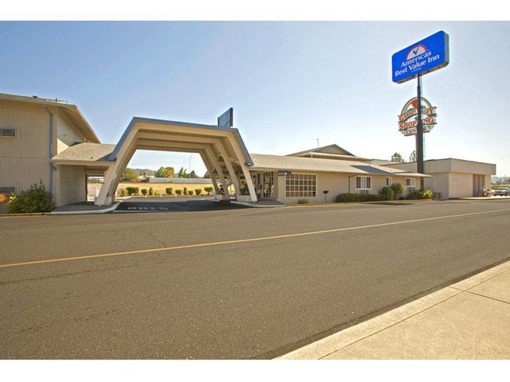 Rosewood Inn & Suites Roseburg Zewnętrze zdjęcie